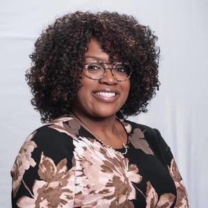 Meet your Posher, Liz